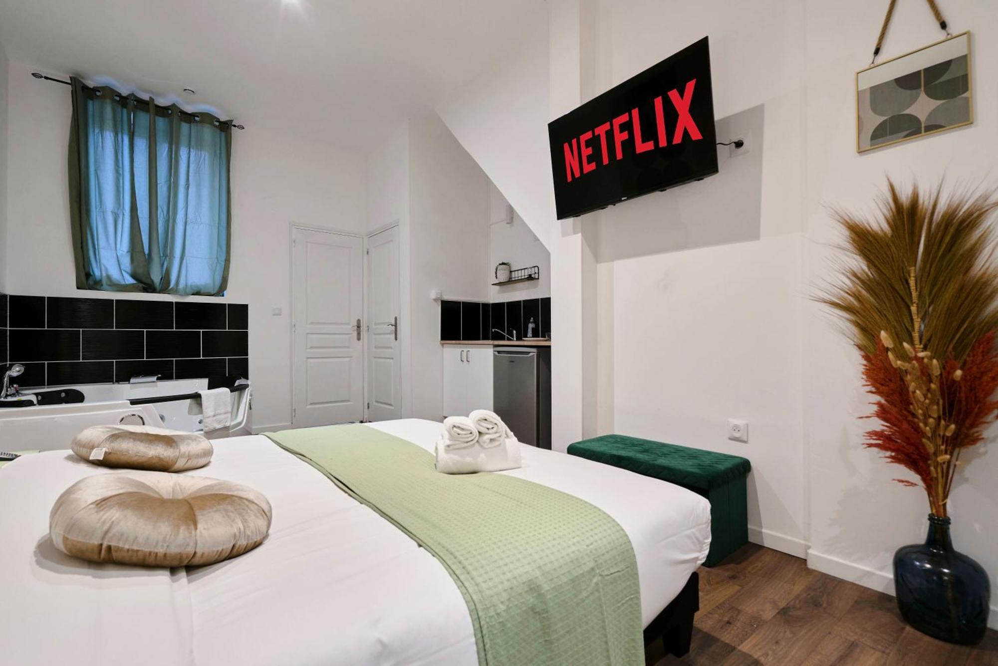 Ng Prestige - Miln 1 - Balneo - Wifi & Netflix Apartment Roubaix Bagian luar foto